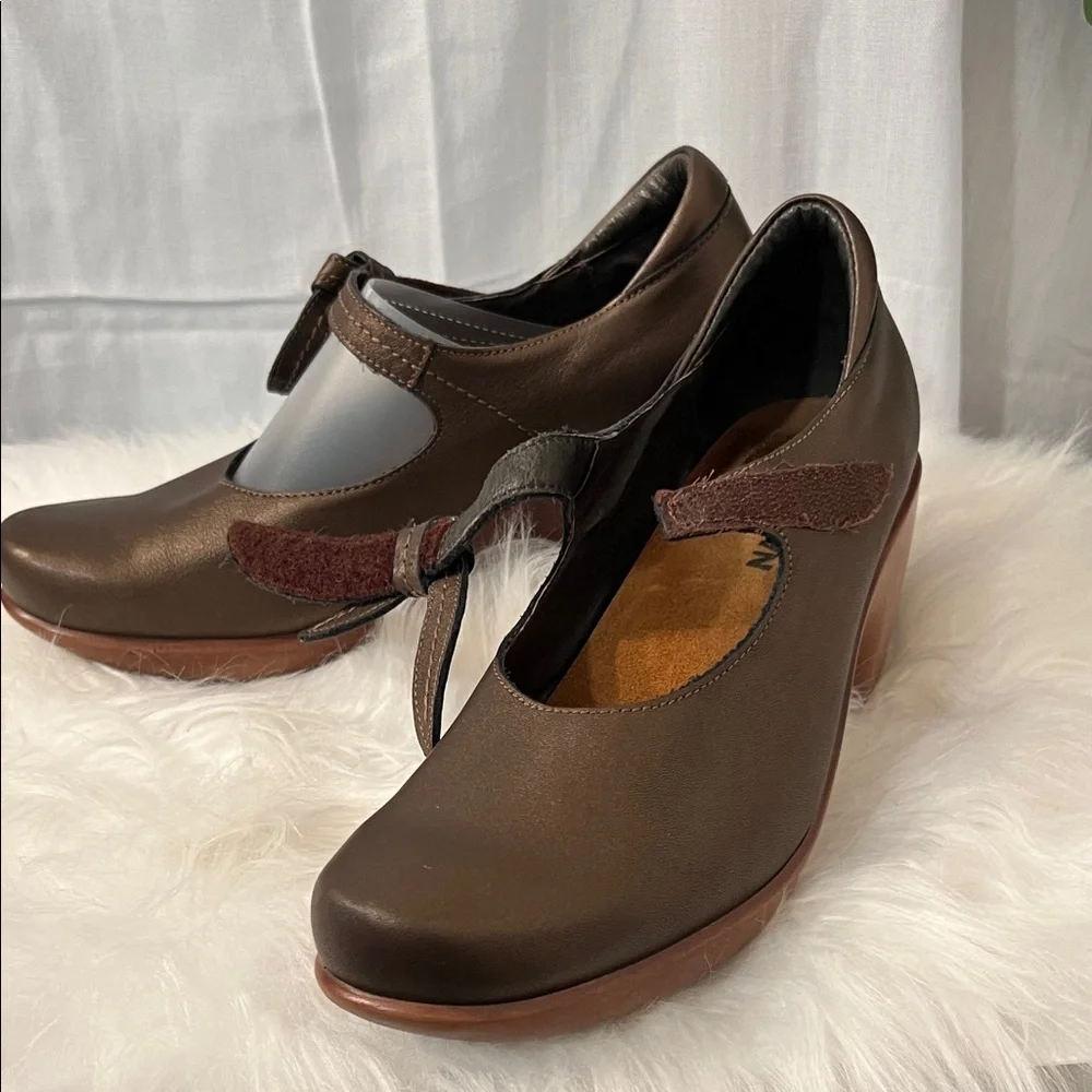 Naot Dark Brown Leather Wedges - Picture 5 of 6